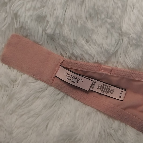 Victoria's Secret Dream Angels Bra with Fuzzy Straps - Picture 10 of 16